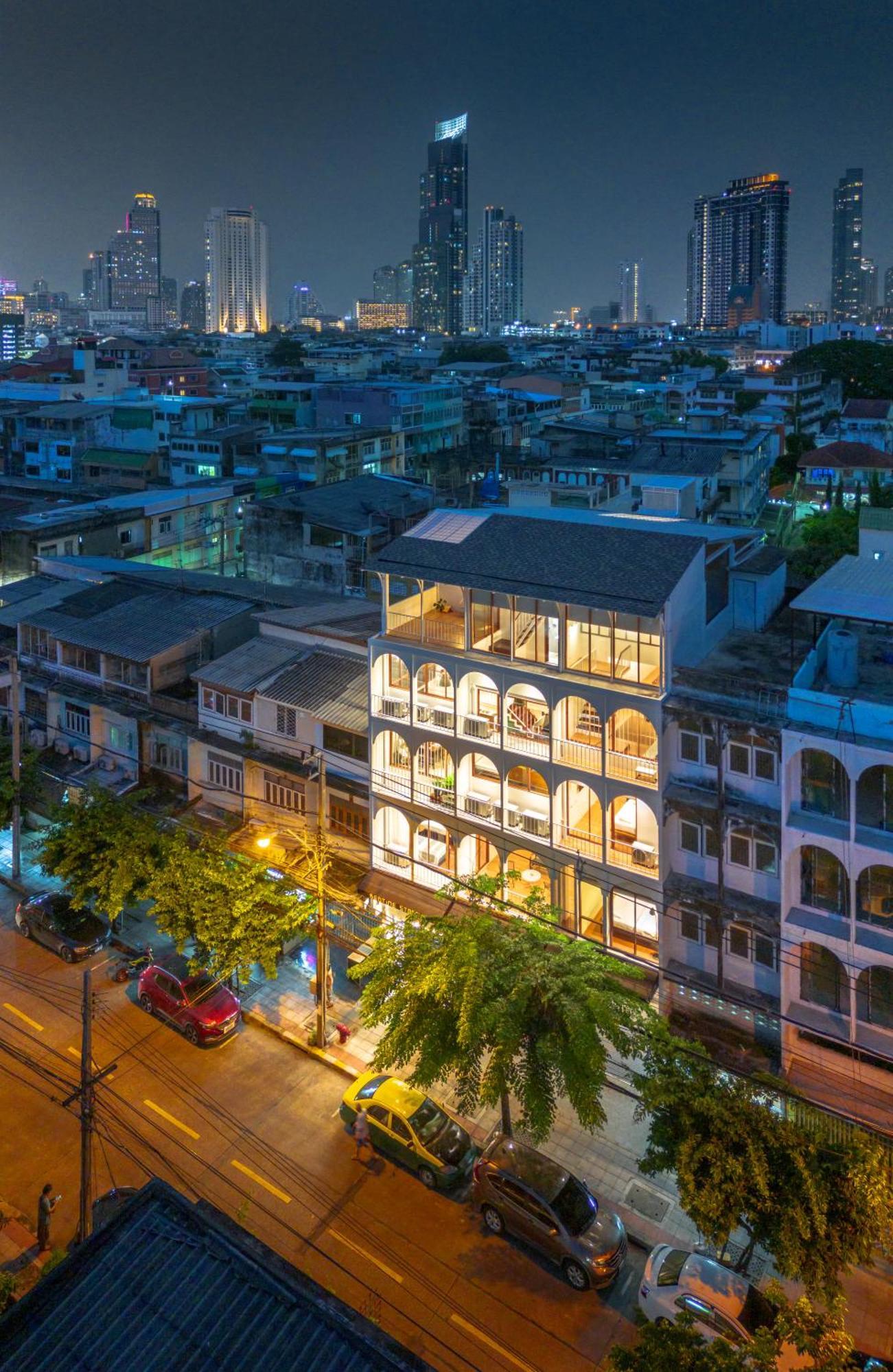 Bedtime Storeys Near Icon Siam Bangkok Exterior photo